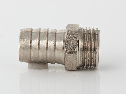 Штуцер для шланга VALTEC 1/2 х 18 мм VTr,650,N,0418 наружная резьба, никелированная латунь