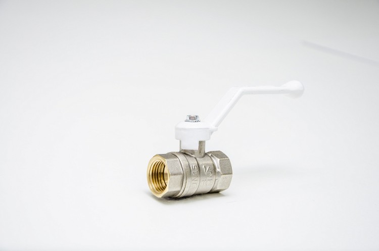 Кран шаровой LD 47.32.В-В.Р (white)